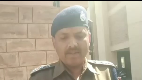 परिजन कर रहे मुआवजा की मांग