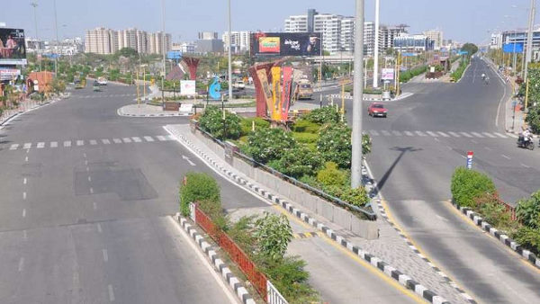 सड़कों पर सन्नाटा, मनपा हेडक्ववार्टर भी खाली