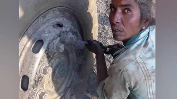 पिता के निधन के बाद उठाई जिम्मेदारी