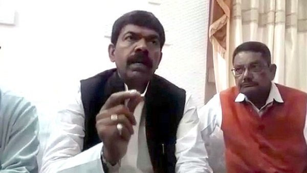इस निर्दलीय विधायक ने भी दिए ये संकेत