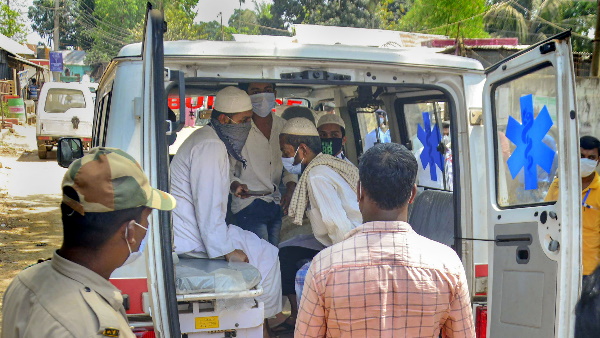 डॉक्टरों-नर्सों से बदसलूकी क्यों ?