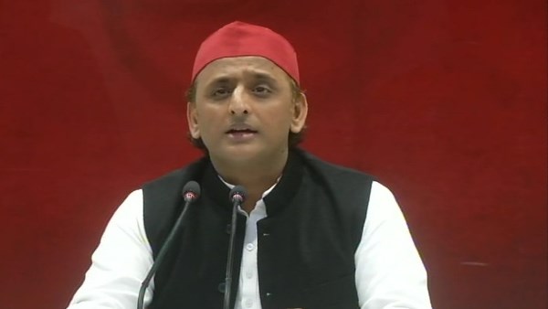 akhilesh yadav urges release azam khan and his family from jail for ramadan akhilesh yadav urges release azam khan and his family from jail for ramadan
