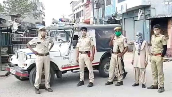 कई लोग टोंक पुलिस की हिरासत में