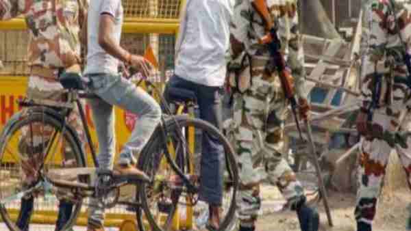 Man quarantined who went for his marriage on bicycle Man quarantined who went for his marriage on bicycle