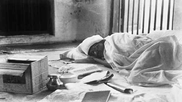 गांधीजी भी हुए थे स्पैनिश फ्लू से संक्रमित