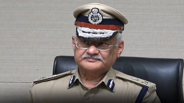 Gujarat corona update: more than 150 case registered for spreading rumors, 273 arrested Gujarat corona update: more than 150 case registered for spreading rumors, 273 arrested