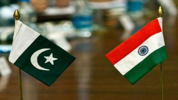 पाकिस्तानी सेना की गोलीबारी में एक महिला और दो बच्चों की मौत हुई थी