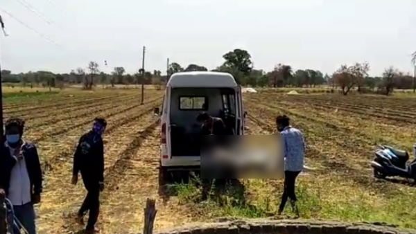 काफी मशक्कत के बाद निकाला जा सका शव