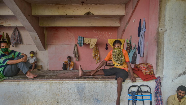इस साल देश में कम पैसा भेज पाएंगे प्रवासी भारतीय