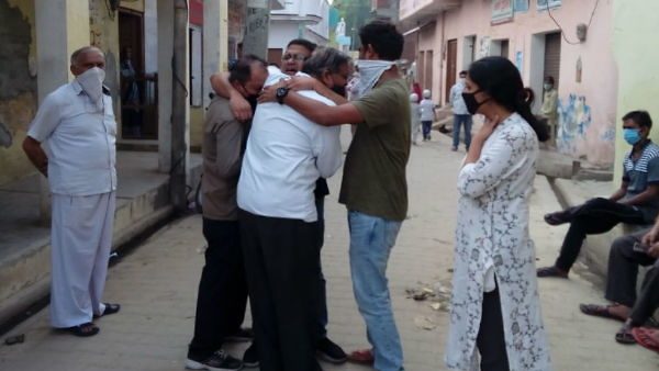 घर के अंदर खून से लथपथ पड़े थे पति-पत्नी