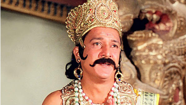 बेटे की अकाल मृत्यु के बाद से अवसाद में थे मुकेश