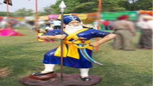 निहंग का अर्थ है 'निर्भय'