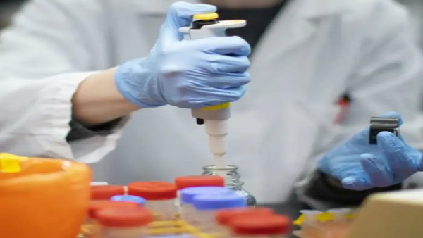 coronavirus, covid-19, vaccine, britain, UK, briatain government, oxford university, कोरोना वायरस, कोविड-19, वैक्सीन, ब्रिटेन, यूके, ब्रिटिश सरकार, ऑक्सफोर्ड यूनिवर्सिटी coronavirus, covid-19, vaccine, britain, UK, briatain government, oxford university, कोरोना वायरस, कोविड-19, वैक्सीन, ब्रिटेन, यूके, ब्रिटिश सरकार, ऑक्सफोर्ड यूनिवर्सिटी