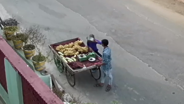 सीसीटीवी कैमरे में हुआ रिकॉर्ड
