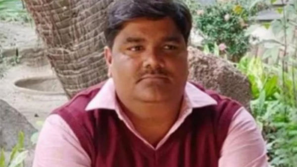 AAP के निलंबित पार्षद ताहिर हुसैन हुसैन पर लगी UAPA की धारा, दिल्ली हिंसा का है आरोपी AAP के निलंबित पार्षद ताहिर हुसैन हुसैन पर लगी UAPA की धारा, दिल्ली हिंसा का है आरोपी