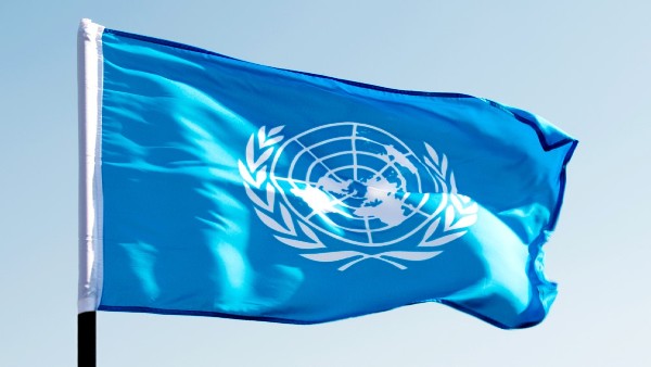 un un
