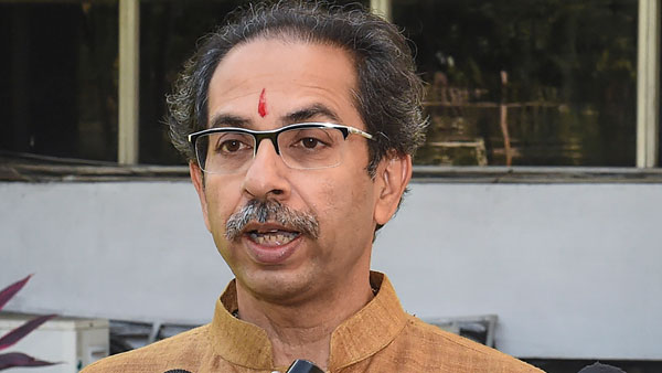 सीएम उद्धव ठाकरे के सरकारी आवास में मिला कोरोना पॉजीटिव केस सीएम उद्धव ठाकरे के सरकारी आवास में मिला कोरोना पॉजीटिव केस