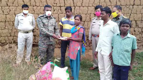 पुलिस अधीक्षक ने किया सम्मानित