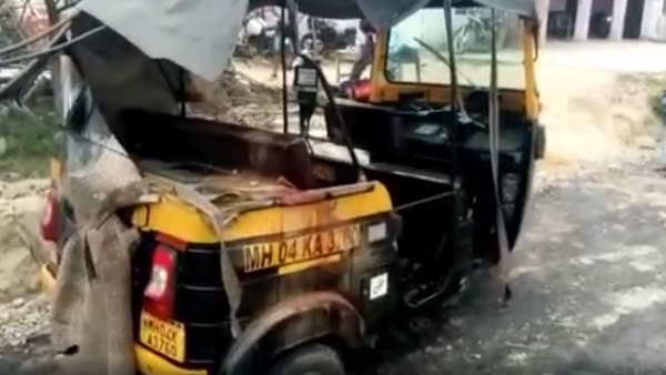 uttar pradesh fatehpur road accident mother and daughter died uttar pradesh fatehpur road accident mother and daughter died