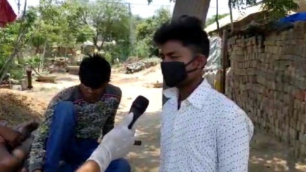 कोरोना संकट: अपने देस लौटकर आया बिदेसिया आगे क्या करेगा? कोरोना संकट: अपने देस लौटकर आया बिदेसिया आगे क्या करेगा?