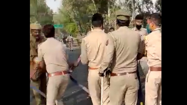ग्रामीणों में कोरोना फैलने का डर