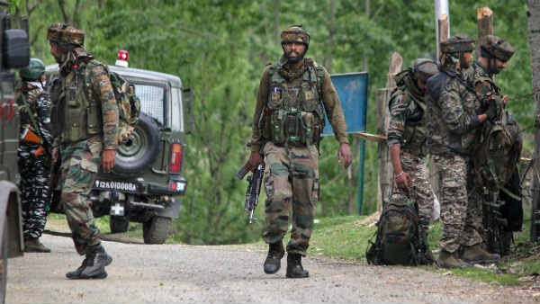 स्थानीय लोगों के बीच घुल-मिल गए थे आतंकी