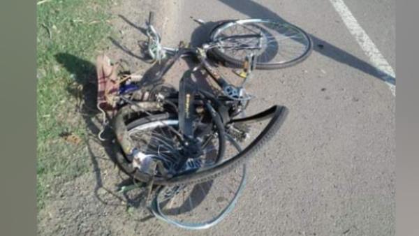 migrant worker crushed by high speed car in raebareli migrant worker crushed by high speed car in raebareli