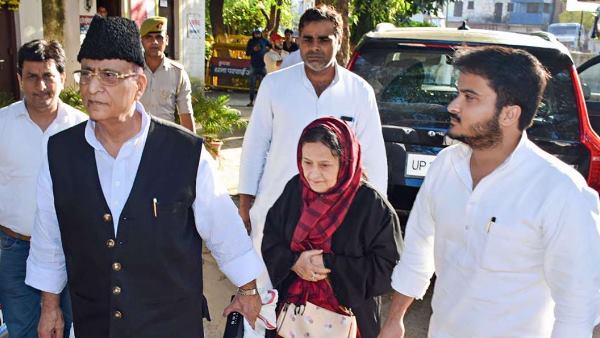 azam Khan wife tazeen fatima shoulder fracture after falling in Sitapur jail bathroom azam Khan wife tazeen fatima shoulder fracture after falling in Sitapur jail bathroom