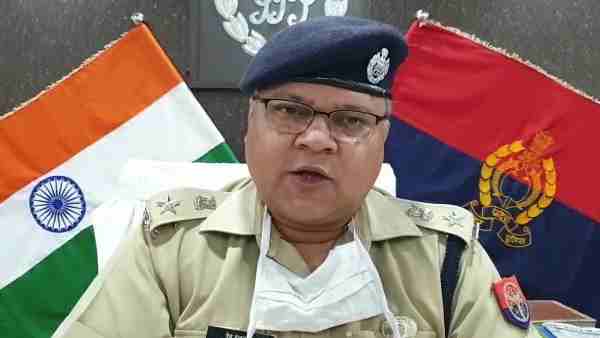 नहीं किया पुलिसकर्मियों ने बचाने का प्रयास