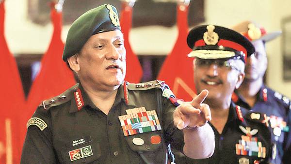 IAF चीफ संयुक्त एयर डिफेंस कमांड पर एक प्रेजेंटेशन प्रस्तुत किया है