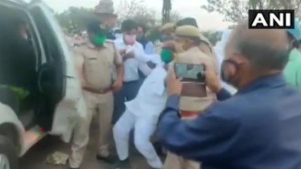 UP Congress chief & other party workers had staged a sit-in protest at Agra UP Congress chief & other party workers had staged a sit-in protest at Agra