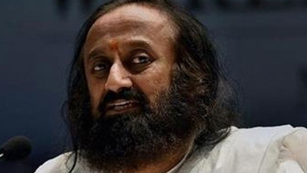 श्री श्री रविशंकर ने सोनाक्षी को दी ये सलाह