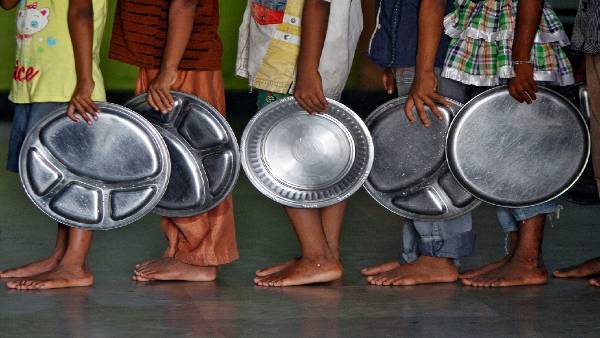 तिरुमला घर बेचने के लिए मां शांतम्मा पर दबाव डाल रहा था