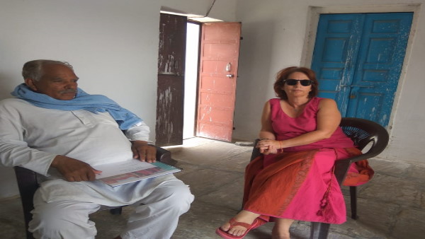 दिल्ली से आई झुंझुनुं के गांव जीतास