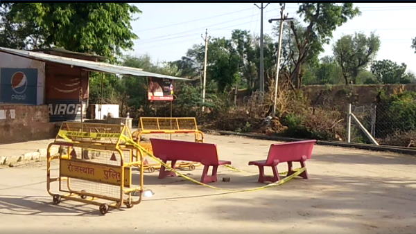 ये पुलिस अधिकारी पहुंचे मौके पर