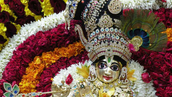 Motivational Story: भावना ग्रहण करते हैं प्रभु, धन नहीं Motivational Story: भावना ग्रहण करते हैं प्रभु, धन नहीं