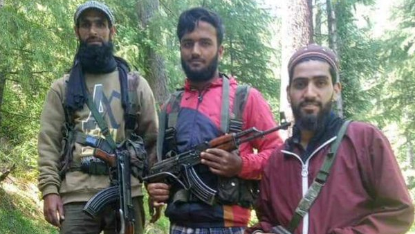 Three terrorists have been arrested in Sogam of Kupwara district Three terrorists have been arrested in Sogam of Kupwara district