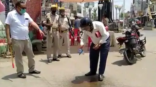 roadways employee spit pan on road sdm impose fine rs 500 in maharajganj roadways employee spit pan on road sdm impose fine rs 500 in maharajganj
