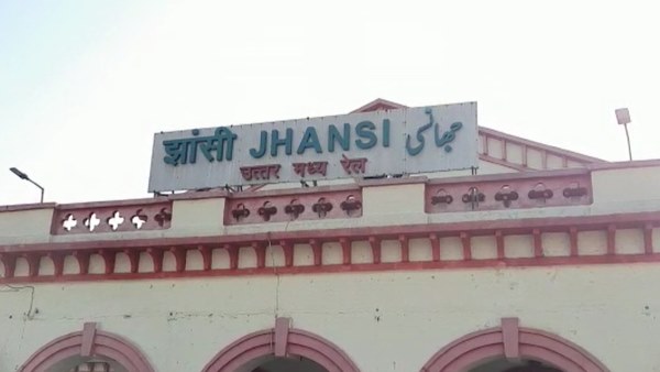 migrant worker found dead in train toilet at jhansi railway station migrant worker found dead in train toilet at jhansi railway station