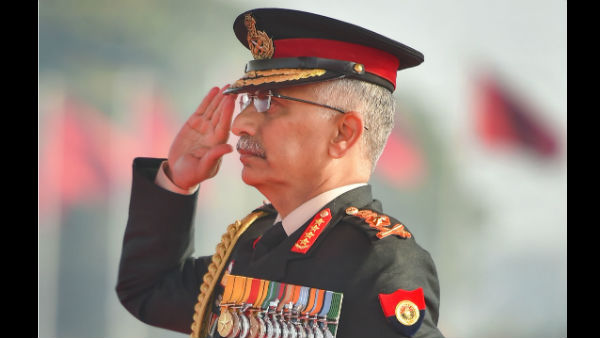 छोटे विरोधियों पर बल प्रयोग की भविष्यवाणी