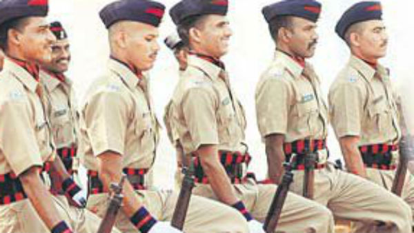 महाराष्ट्र: पिछले 24 घंटों में 91 पुलिसकर्मी कोरोना पॉजिटिव महाराष्ट्र: पिछले 24 घंटों में 91 पुलिसकर्मी कोरोना पॉजिटिव