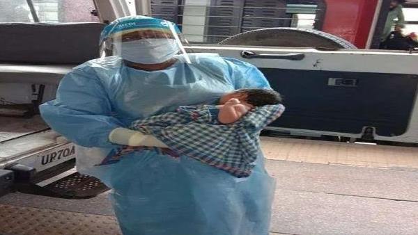 woman gave birth in surat special train in prayagraj woman gave birth in surat special train in prayagraj