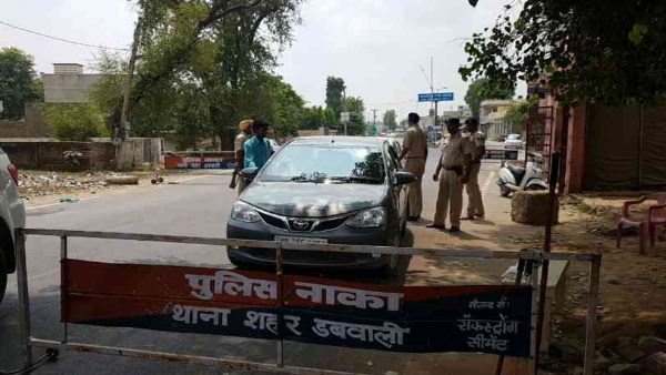 बॉर्डर पर अफसरों को मनाता रहा दूल्हा