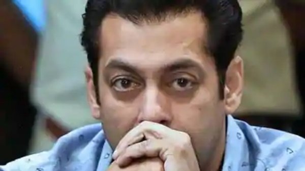 लॉकडाउन में लगातार कर रहे भूखों की मदद