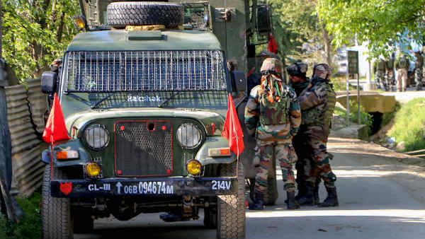 Jammu and Kashmir: Another Encounter between militants and security forces in Shaar area of Pampore in Pulwama Jammu and Kashmir: Another Encounter between militants and security forces in Shaar area of Pampore in Pulwama