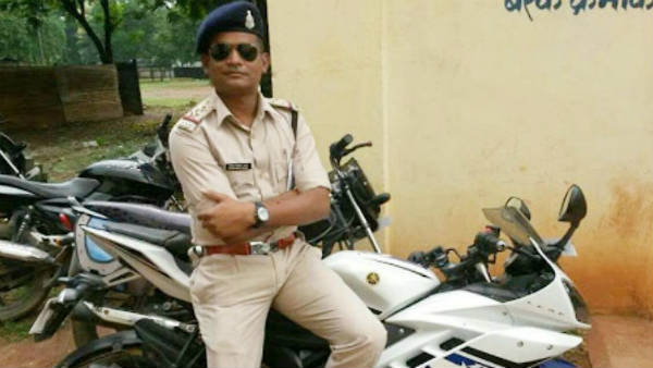 छत्तीसगढ़: नक्सलियों के बीच मुठभेड़ में सब इंस्पेक्टर शहीद, 4 नक्सली ढेर छत्तीसगढ़: नक्सलियों के बीच मुठभेड़ में सब इंस्पेक्टर शहीद, 4 नक्सली ढेर