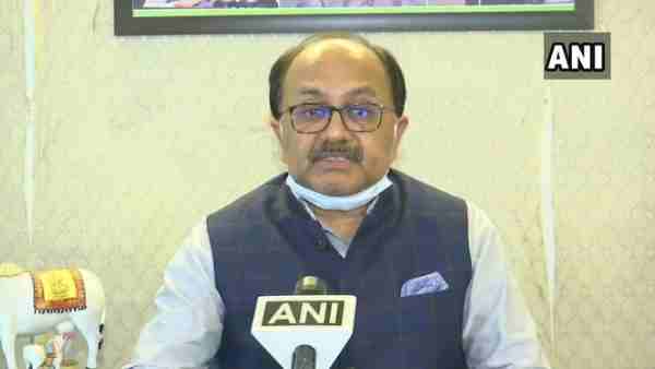 Cabinet Minister Sidharth Nath Singh says Priyanka Gandhi suggestion of giving 1000 buses to Uttar Pradesh is of no relevance Cabinet Minister Sidharth Nath Singh says Priyanka Gandhi suggestion of giving 1000 buses to Uttar Pradesh is of no relevance