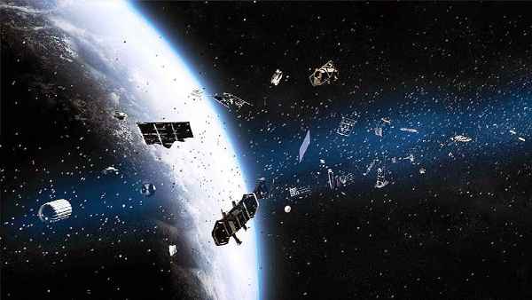 रॉकेट का कचरा धरती की कक्षा में तैर रहा है।