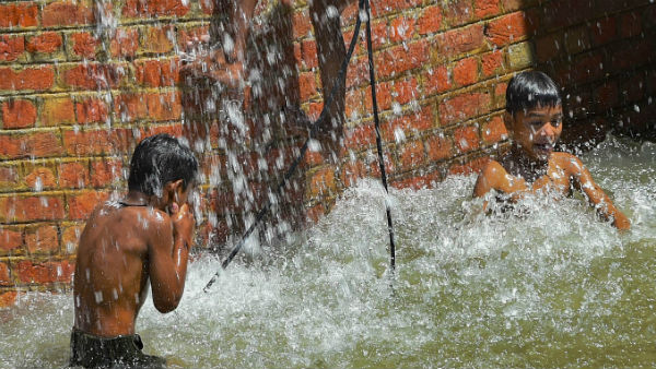 तेज गर्मी जल्द अपना शिकंजा कसने वाली है..
