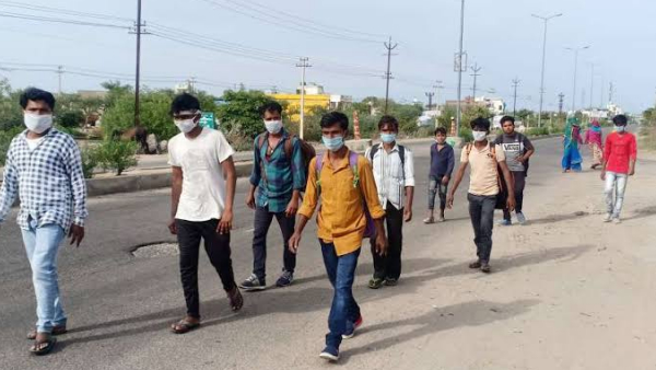 बिहारी मजदूरों पर टिका भवन निर्माण